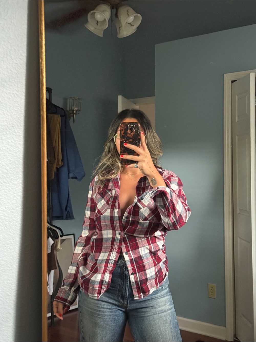 men’s levi’s plaid shirt